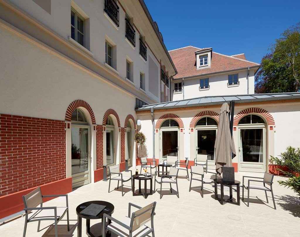 Mercure Maintenon Exterior foto